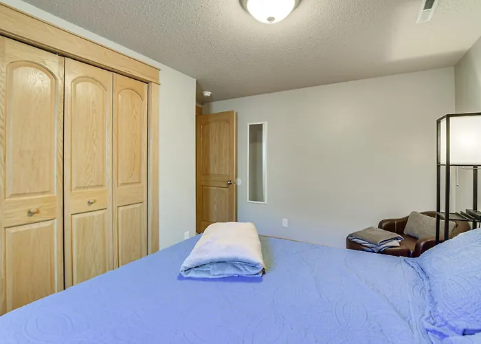 Hot Tub & Fenced Yard: Spacious Home! *